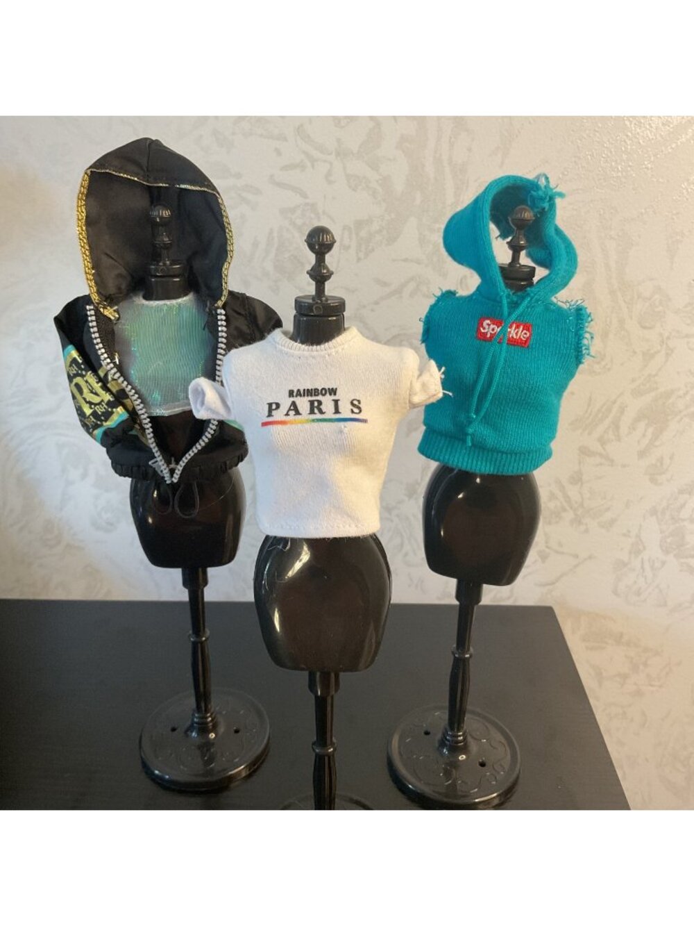 Rainbow High River Kendall Clothes Lot Sparkle Teal Hoodie Paris Graphic Tee
